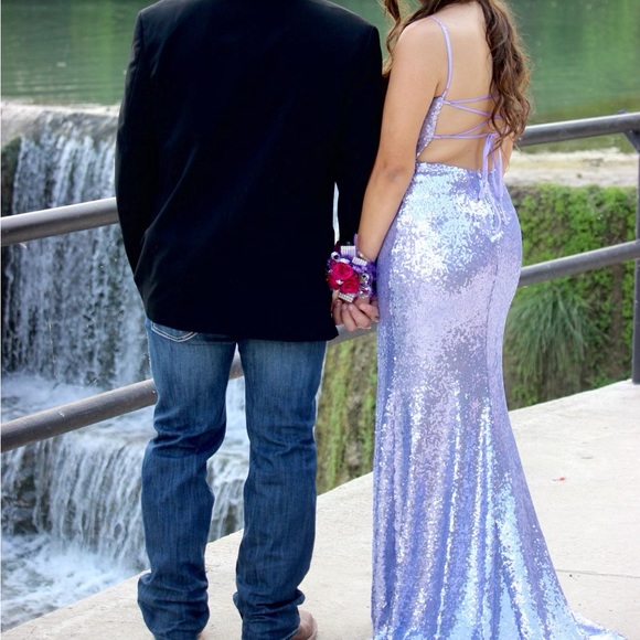 PROM DRESS - Picture 2 of 4